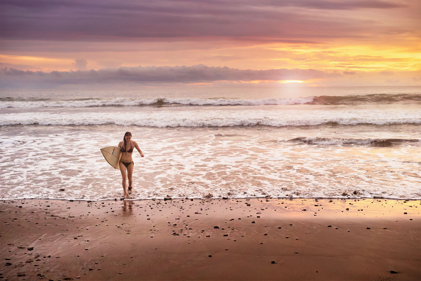 costa_rica_surf_girl